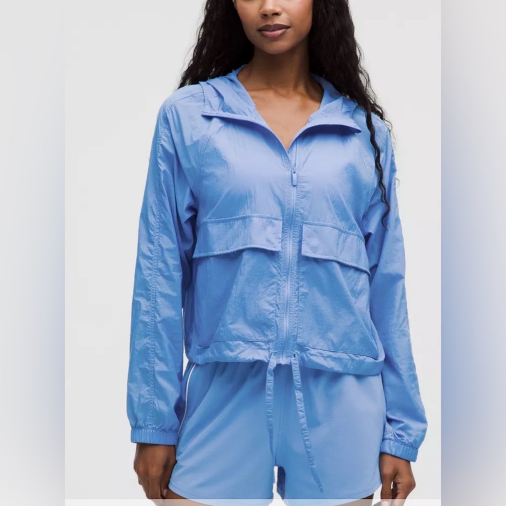 🆕Lululemon🍋Hood-Lite Relaxed-Fit Jacket Colour : Pool Party Sz L